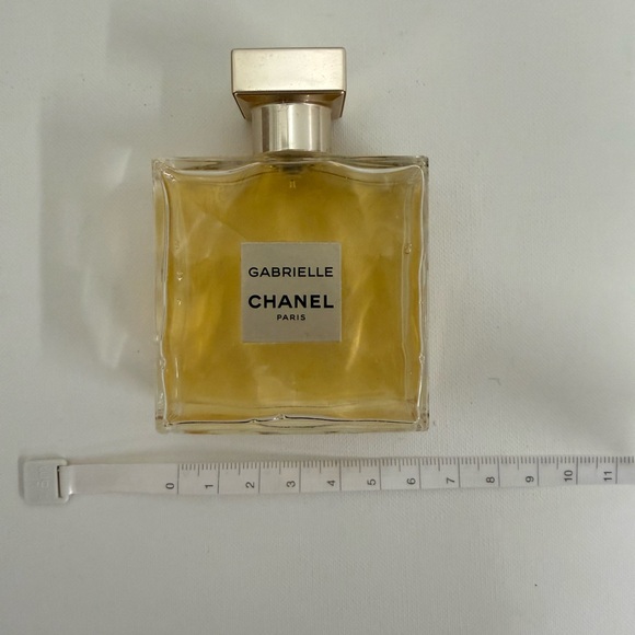 CHANEL Gabrielle Eau de Parfum with Gold Cap （Partial Bottle） - Picture 3 of 6